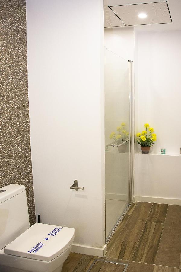 Apartsuite B&R Triana Arellano 塞维利亚 外观 照片